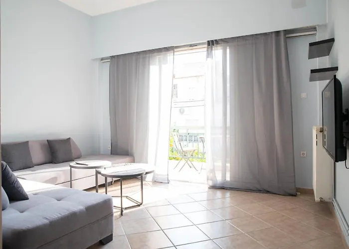 Nikea Apartment Near Piraeus Port And Metro St II